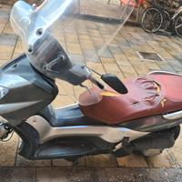 scooter yamaha 250