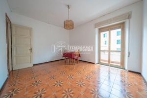 BILOCALE CON BALCONE