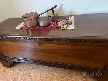 Cassapanca antica restaurata in legno