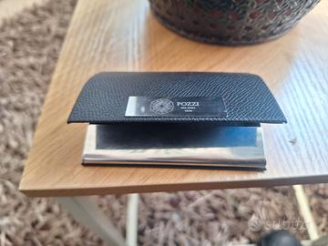 astuccio o porta carte in pelle testurizzata nera