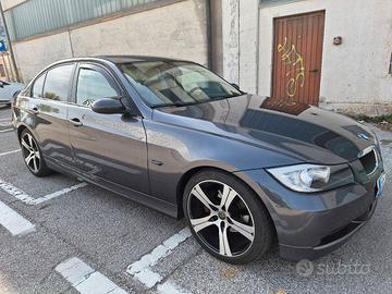 BMW e90 320d 09/2005