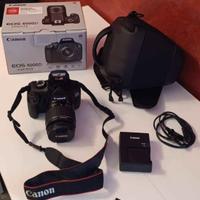 Macchina fotografica Canon EOS 4000D
