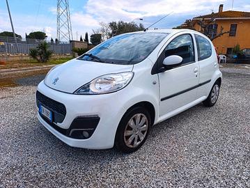 Peugeot 107 1.0cc Automatica 5 porte