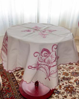 Centrotavola/ tovaglietta vintage ricamo a mano