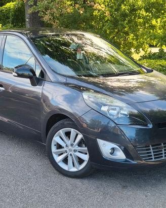 Renault Grand Scenic 1.5 dCi 7 posti