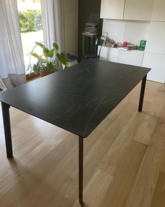 Tavolo IKEA GILLANDA allungabile nero / marmo