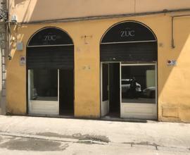 Pz Borgognissanti 100mq + 20mq soppalco 2 vetrine