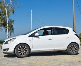 Opel Corsa 111° Anniversario BENZINA NEOPATENTATI