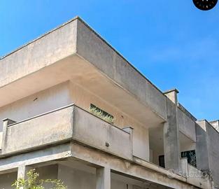 Casa a Salve Via Stasi