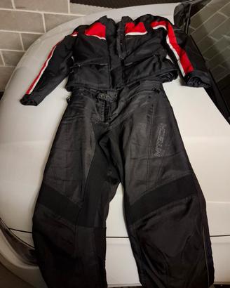 giacca e pantaloni mtech