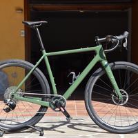 Gravel GT 01 AXS