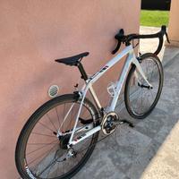 Bici Trek in carbonio