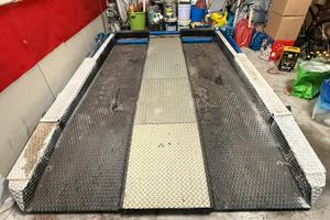 Ponte sollevatore auto