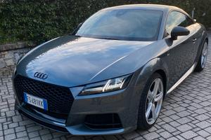 Audi TT S-LINE