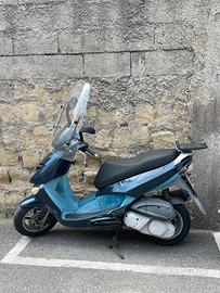 Aprilia Leonardo 250 anno 98