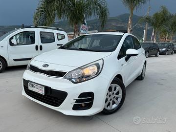 KIA RIO ANNO 2016 1.1 DIESEL 75 CV *GRANDINATA