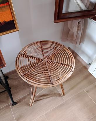 tavolino in vimini 