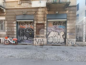 NEGOZIO A MILANO