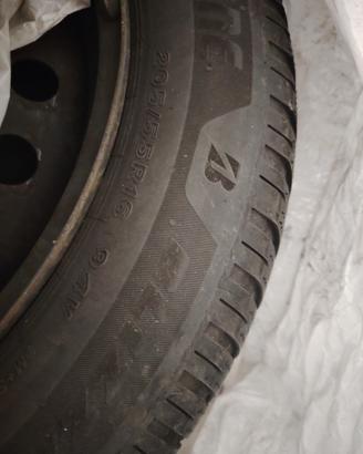 Gomme Bridgestone Blizzak 205/55 R16