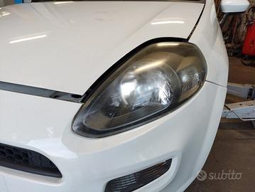 Proiettore sinistro FIAT GRANDE PUNTO del 2014