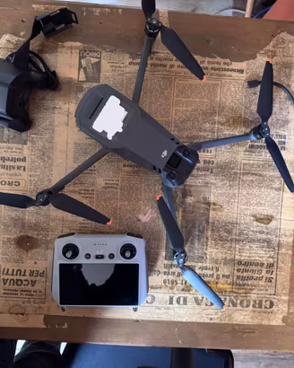 DJI Mavic 3 Pro Fly More Combo