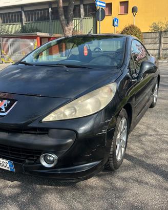Peugeot 207 1.4 8V 75CV 3p. X Line