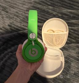 Cuffie beats mixr