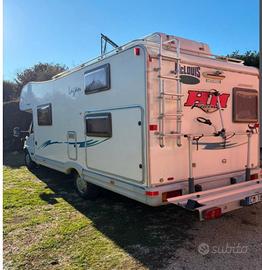 Camper mansardato