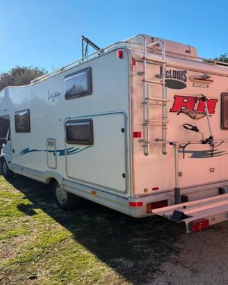 Camper mansardato