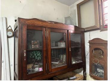 Credenza / Vetrina antica in legno massello stile
