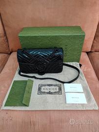 Borsa a spalla Gucci GG Marmont Small in pelle