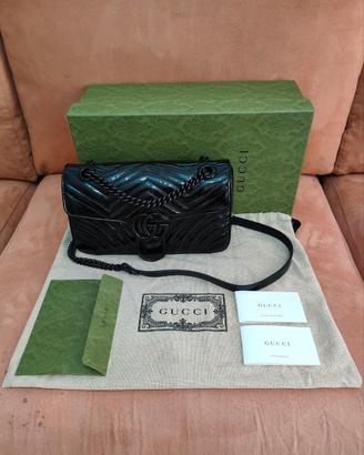 Borsa a spalla Gucci GG Marmont Small in pelle