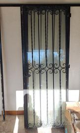 Porta ingresso in ferro e vetro