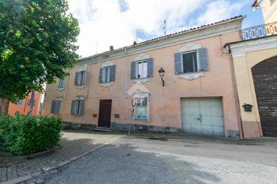 2 LOCALI A MIRABELLO MONFERRATO
