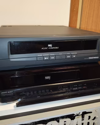 Videoregistratori VHS FUNZIONANTI