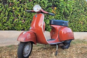 Piaggio Vespa TS 125 Kadmandu conservata