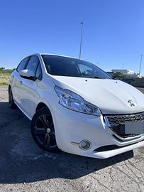 Peugeot 208 anno 2014
