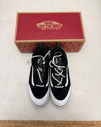 Titolo: Vans Old Skool nere e bianche – Numero 43