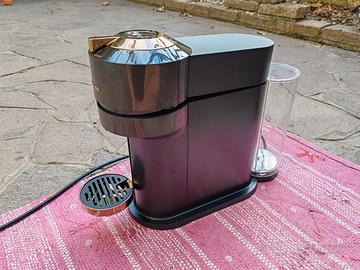 Macchina del caffè Nespresso vertuo next