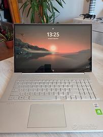 Notebook hp envy 17.3 pollici i7 16gb ram NO ssd