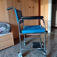 Seggiolina sanitaria con rotelle e wc - "Surace"