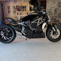 DUCATI X DIAVEL S 2016 BLACK 1:12 Maisto Moto 