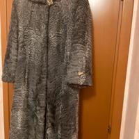 Cappotto in astrakan color grigio