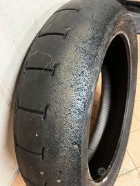 Gomma posteriore moto uso pista