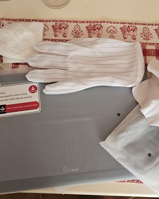 Tavoletta grafica UGEE M708 completa accessori