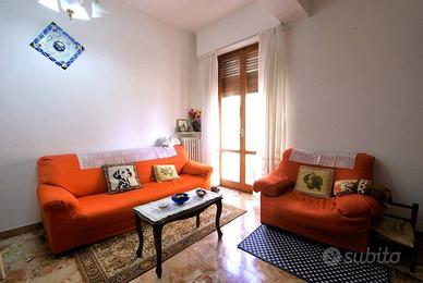 Appartamento di 75 m² con 4 locali e box auto a Sa