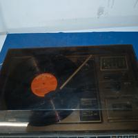 giradischi vintage Philips AF571 degli anni '70. 
