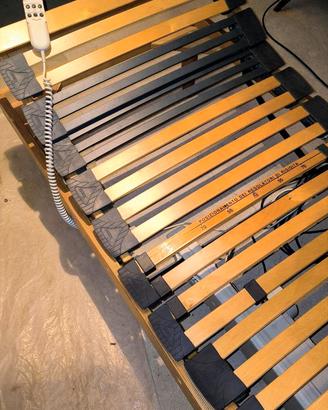 letto a doghe con motore elettrico marca CORRADO