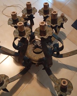 Lampadario in ferro battuto artigianale 