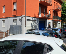 Locale commerciale, uso ufficio o negozio